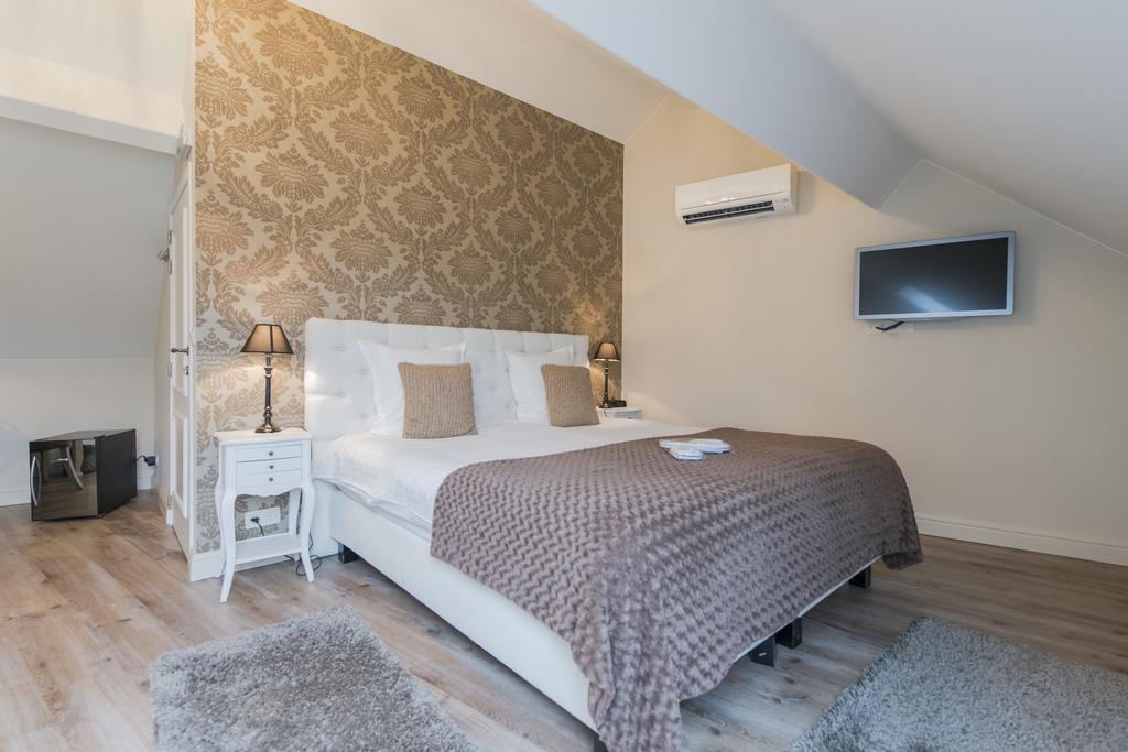 Boutique Hotel Caelus VII Tongres Extérieur photo